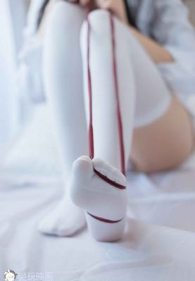 爱爱吃奶