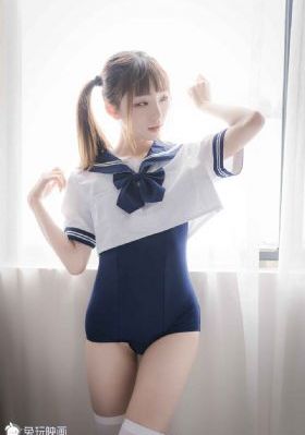 《色虐女囚》在线观看