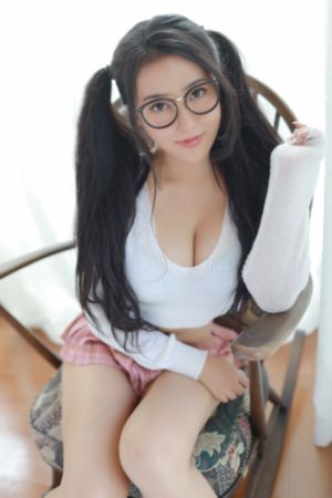 商务旅行和女老板同房