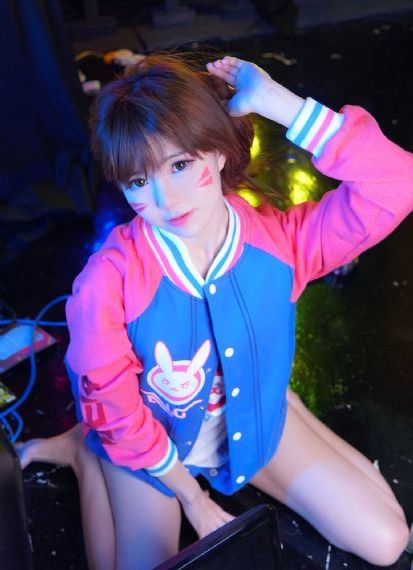 老卫抱着淑蓉进房间第八集视频