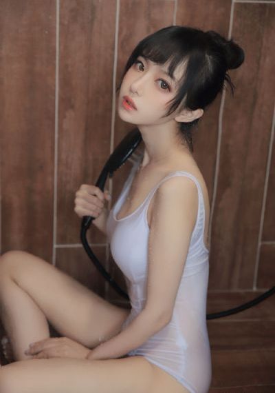 黄嘉千