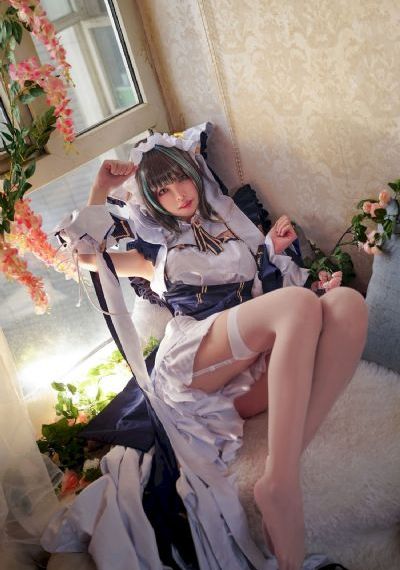 年轻的女教师完整版